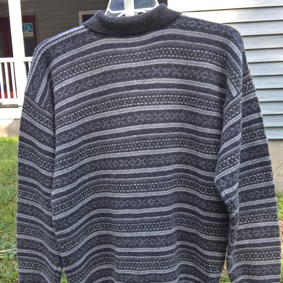 John Ashford Lambs Wool Sweater - Picture 3 of 5